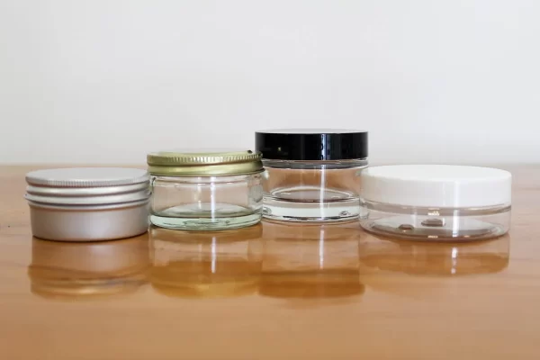 confezionamento barattoli